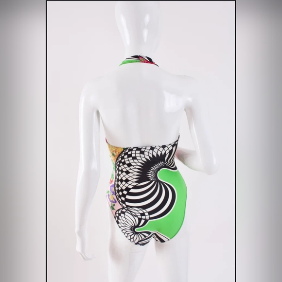 Gianni Versace Versus Swimsuit - Picture 2 of 5